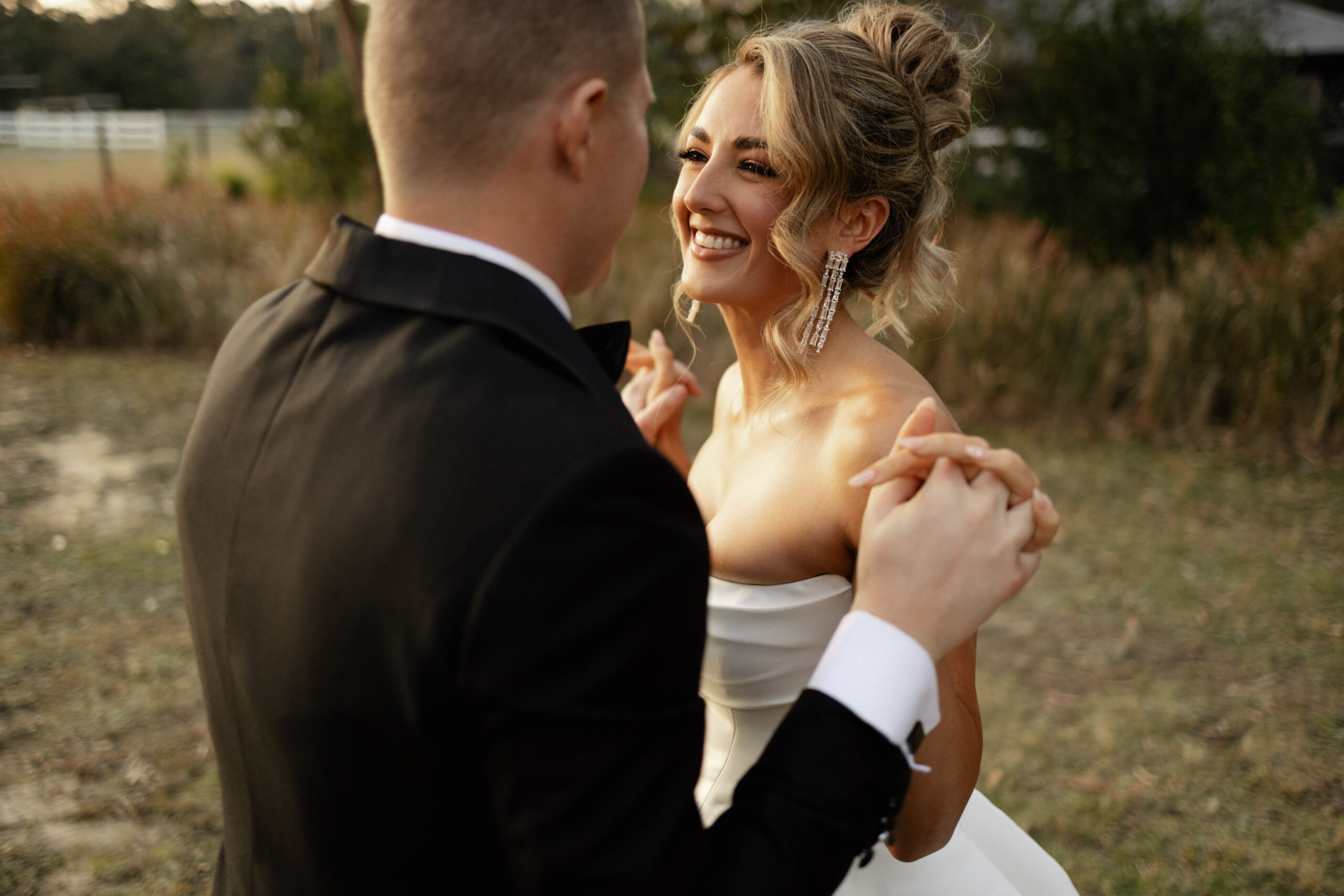 Newly married couple south coast nsw wedding photographer